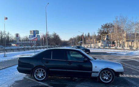 Mercedes-Benz E-Класс, 1998 год, 400 000 рублей, 4 фотография