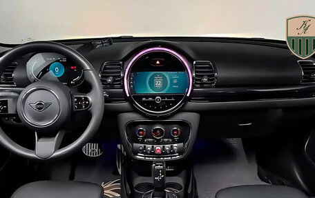 MINI Clubman, 2023 год, 2 125 000 рублей, 2 фотография