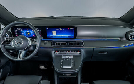 Mercedes-Benz V-Класс, 2024 год, 14 900 000 рублей, 9 фотография