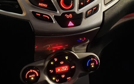 Ford Fiesta, 2011 год, 700 000 рублей, 9 фотография