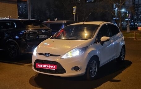 Ford Fiesta, 2011 год, 700 000 рублей, 3 фотография
