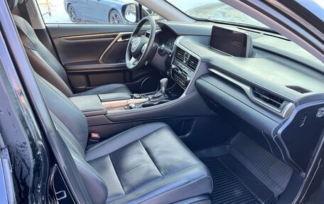 Lexus RX IV рестайлинг, 2017 год, 4 200 000 рублей, 8 фотография