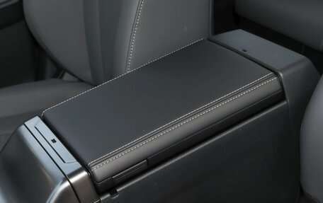 Toyota RAV4, 2026 год, 4 992 000 рублей, 20 фотография