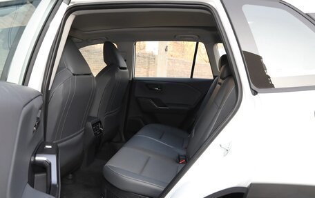 Toyota RAV4, 2026 год, 4 992 000 рублей, 18 фотография