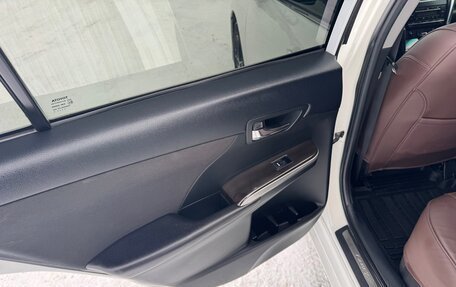 Toyota Camry, 2017 год, 2 000 000 рублей, 10 фотография