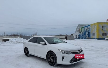 Toyota Camry, 2017 год, 2 000 000 рублей, 3 фотография