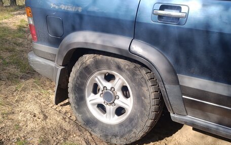 Isuzu Bighorn II, 1998 год, 1 200 000 рублей, 3 фотография