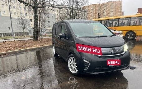Honda Stepwgn IV, 2017 год, 1 720 000 рублей, 3 фотография