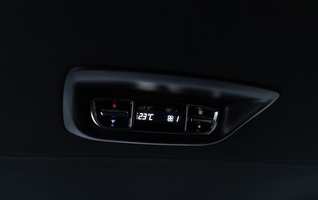 Mercedes-Benz V-Класс, 2025 год, 14 300 000 рублей, 30 фотография