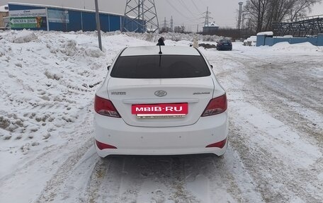 Hyundai Solaris II рестайлинг, 2015 год, 780 000 рублей, 5 фотография