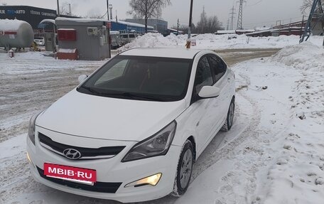 Hyundai Solaris II рестайлинг, 2015 год, 780 000 рублей, 8 фотография