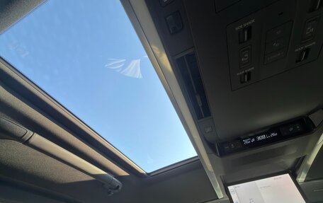 Toyota Alphard, 2025 год, 14 980 000 рублей, 15 фотография