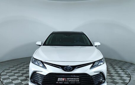 Toyota Camry, 2023 год, 3 697 000 рублей, 2 фотография