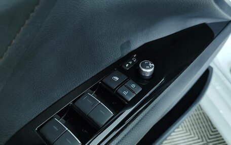 Toyota Camry, 2023 год, 3 697 000 рублей, 9 фотография