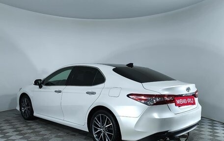 Toyota Camry, 2023 год, 3 697 000 рублей, 7 фотография