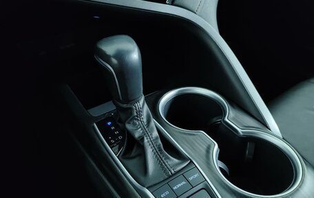 Toyota Camry, 2023 год, 3 697 000 рублей, 18 фотография