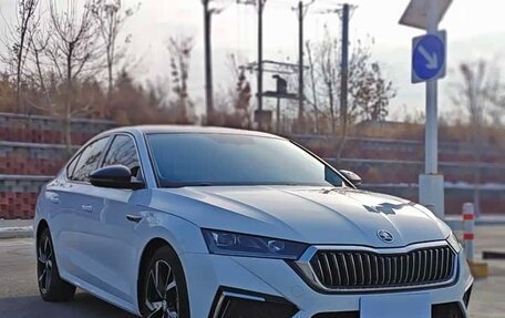 Skoda Octavia IV, 2021 год, 2 000 000 рублей, 1 фотография