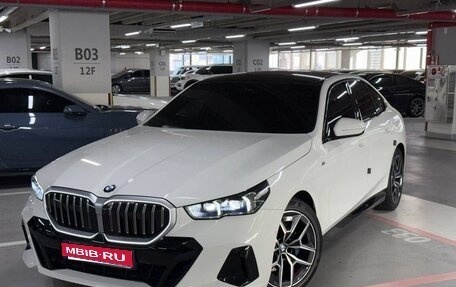 BMW 5 серия, 2023 год, 5 990 000 рублей, 1 фотография