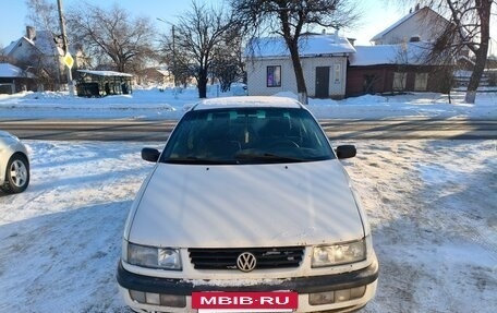 Volkswagen Passat B4, 1993 год, 80 000 рублей, 2 фотография