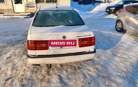 Volkswagen Passat B4, 1993 год, 80 000 рублей, 6 фотография