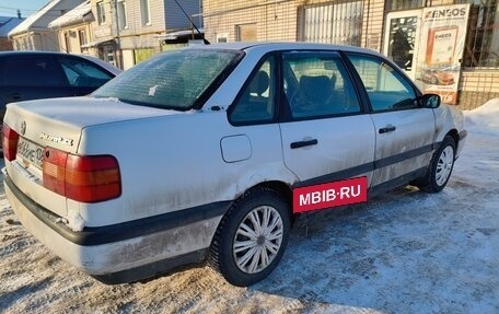 Volkswagen Passat B4, 1993 год, 80 000 рублей, 4 фотография