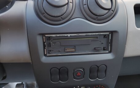 Renault Logan I, 2014 год, 580 000 рублей, 23 фотография