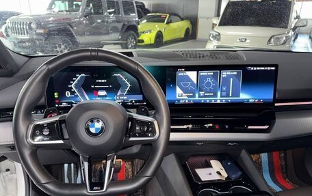 BMW 5 серия, 2023 год, 5 990 000 рублей, 6 фотография