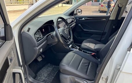 Volkswagen T-Roc I, 2022 год, 1 500 000 рублей, 8 фотография