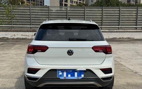 Volkswagen T-Roc I, 2022 год, 1 500 000 рублей, 5 фотография