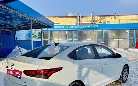 Hyundai Solaris II рестайлинг, 2018 год, 1 370 000 рублей, 4 фотография