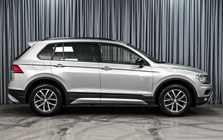Volkswagen Tiguan II, 2019 год, 2 599 000 рублей, 5 фотография