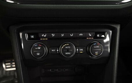 Volkswagen Tiguan II, 2019 год, 2 599 000 рублей, 16 фотография