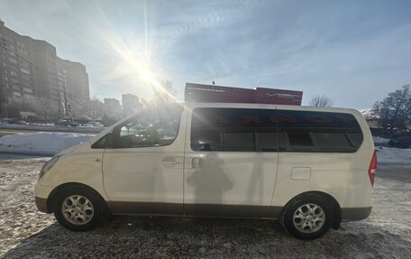 Hyundai H-1 II рестайлинг, 2015 год, 2 100 000 рублей, 4 фотография