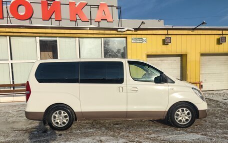 Hyundai H-1 II рестайлинг, 2015 год, 2 100 000 рублей, 3 фотография