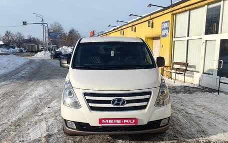 Hyundai H-1 II рестайлинг, 2015 год, 2 100 000 рублей, 2 фотография