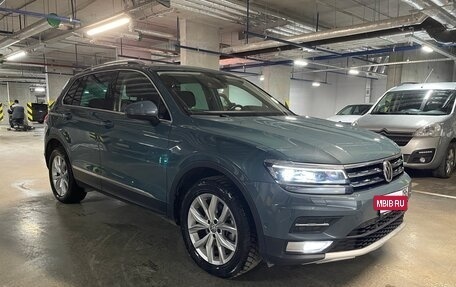 Volkswagen Tiguan II, 2020 год, 3 990 000 рублей, 9 фотография