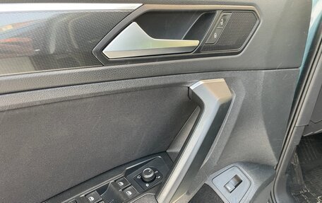 Volkswagen Tiguan II, 2020 год, 3 990 000 рублей, 20 фотография