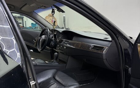 BMW 5 серия, 2004 год, 800 000 рублей, 10 фотография