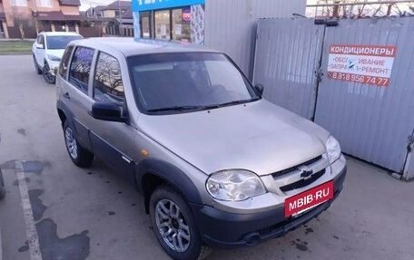 Chevrolet Niva I рестайлинг, 2012 год, 495 000 рублей, 3 фотография