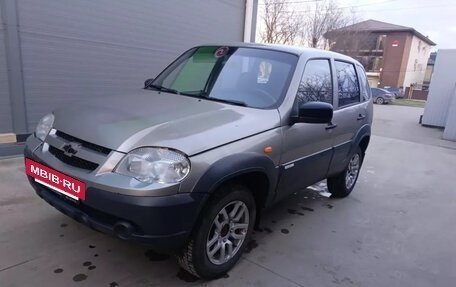Chevrolet Niva I рестайлинг, 2012 год, 495 000 рублей, 2 фотография
