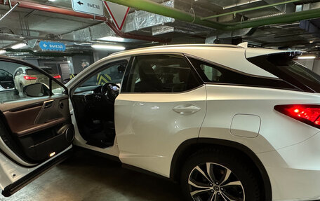 Lexus RX IV рестайлинг, 2019 год, 5 000 000 рублей, 3 фотография