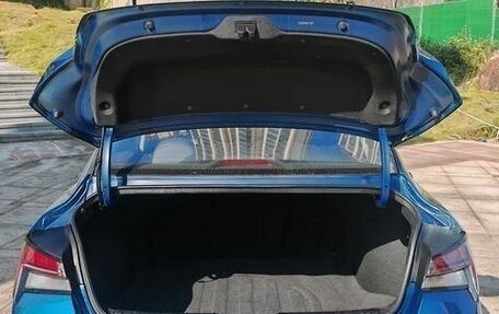 Hyundai Elantra, 2022 год, 1 690 000 рублей, 5 фотография