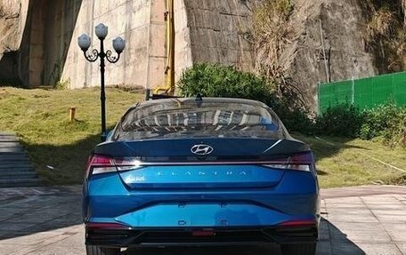 Hyundai Elantra, 2022 год, 1 690 000 рублей, 7 фотография