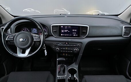 KIA Sportage IV рестайлинг, 2021 год, 2 378 600 рублей, 6 фотография