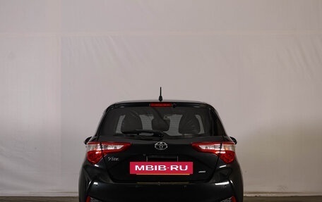 Toyota Vitz, 2019 год, 1 469 000 рублей, 6 фотография