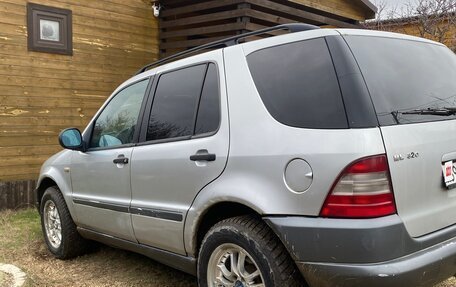Mercedes-Benz M-Класс, 1999 год, 450 000 рублей, 1 фотография