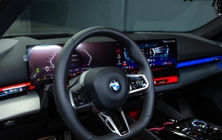 BMW 5 серия, 2024 год, 8 590 000 рублей, 21 фотография