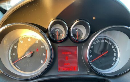 Opel Astra J, 2013 год, 850 000 рублей, 11 фотография