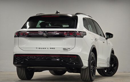 Volkswagen Tiguan, 2025 год, 4 785 000 рублей, 27 фотография