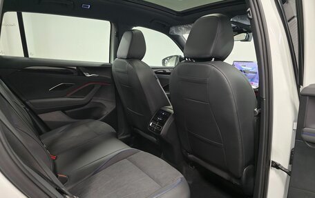 Volkswagen Tiguan, 2025 год, 4 785 000 рублей, 32 фотография